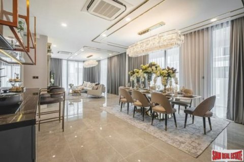 4 bedrooms Villa in Pattaya, Thailand No. 96855 2