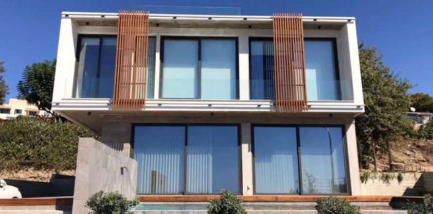 3 bedrooms Villa in Paphos, Cyprus No. 106203