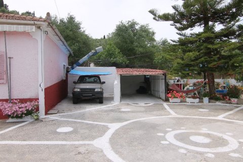 200m² House in Corfu, Greece No. 58766 18