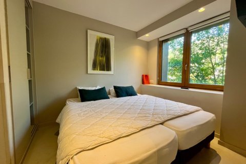 3 dormitorios Apartment en Les Belleville, France No. 100051 9