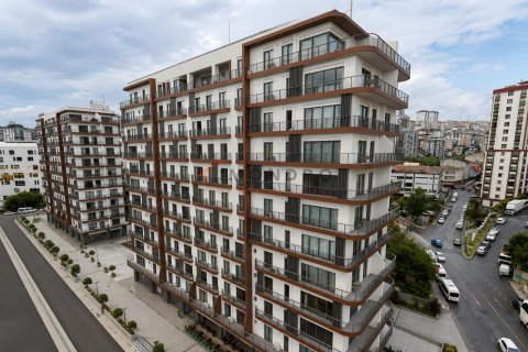 Квартира с 3 спальнями в Кягытхане, Турция №128310