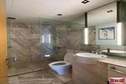 2 bedrooms Apartment in Bangkok, Thailand No. 96367 4