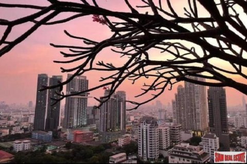 2 bedrooms Apartment in Bangkok, Thailand No. 96367 3