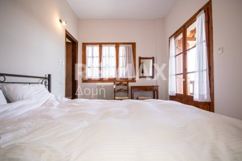 8 bedrooms Hotel in Mouresi, Greece No. 104629 23