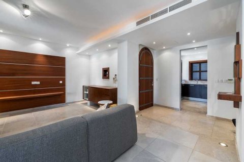 3 bedrooms Apartment in Pyrgos, Cyprus No. 41382 9