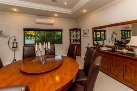 5 bedrooms Villa in Hua Hin, Thailand No. 95866 6