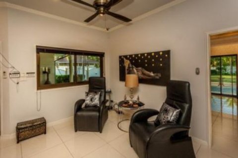 5 bedrooms Villa in Hua Hin, Thailand No. 95866 16