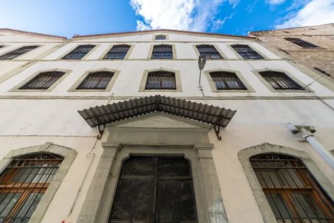 830m² Building in Kavala, Greece No. 112821 1