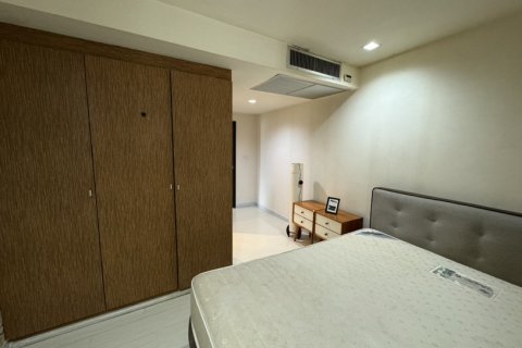 3 bedrooms Apartment in Bangkok, Thailand No. 97442 17