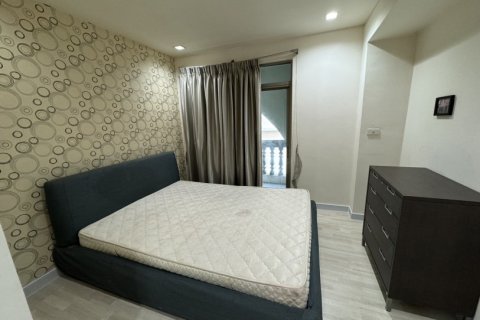 3 bedrooms Apartment in Bangkok, Thailand No. 97442 14