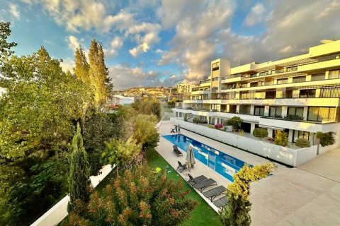 6 bedrooms House in Mesa Geitonia, Cyprus No. 65328 3