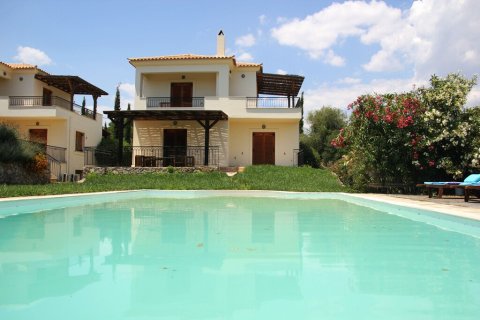 4 bedrooms House in Kranidi, Greece No. 108057 1