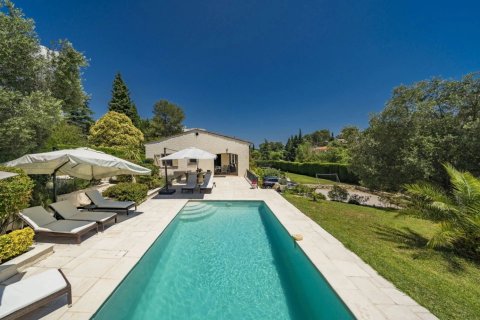 4 dormitorios Villa en Valbonne, France No. 83483 2