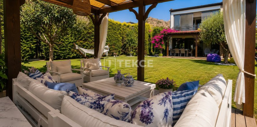 4 bedrooms Villa in Bodrum, Turkey No. 128313