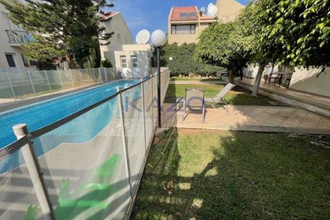 Дом с 4 спальнями в Лимассол, Кипр №63413 1