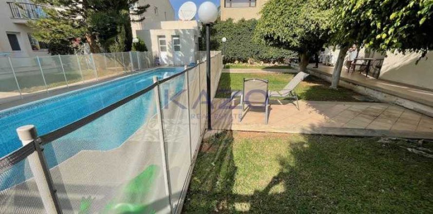 Дом с 4 спальнями в Лимассол, Кипр №63413