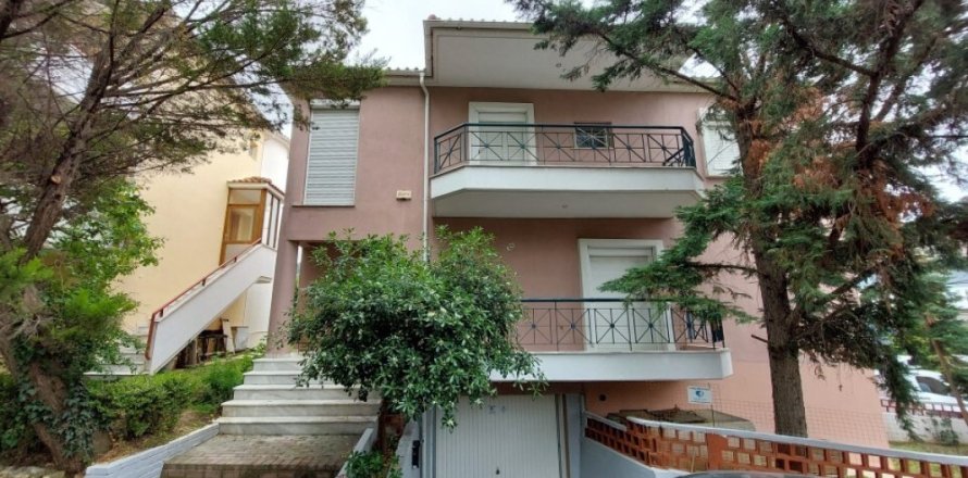 5 bedrooms Villa in Thessaloniki, Greece No. 65169