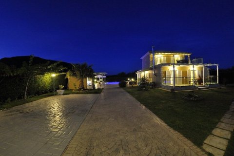 3 bedrooms Villa in Corfu, Greece No. 51994 11