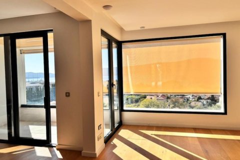 2 bedrooms Apartment in Tivat, Montenegro No. 104746 8