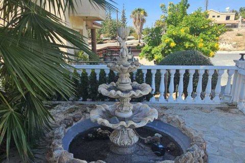 5 bedrooms House in Agios Athanasios, Cyprus No. 84118 10