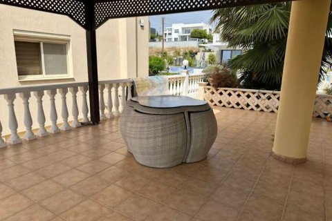 5 bedrooms House in Agios Athanasios, Cyprus No. 84118 4