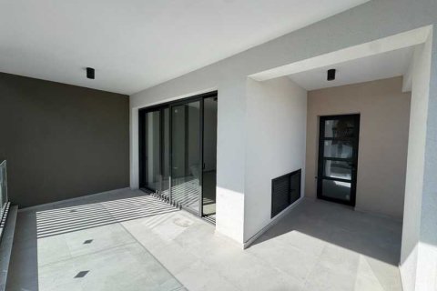 3 bedrooms Penthouse in Limassol, Cyprus No. 78392 8