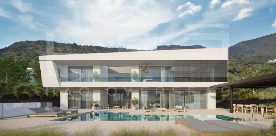 5 bedrooms Villa in Heraklion, Greece No. 24416