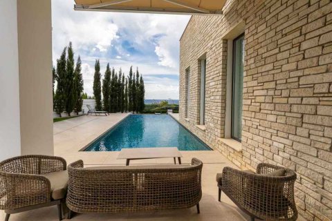 5 bedrooms Villa in Pegeia, Cyprus No. 81331 4