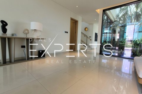 4 bedrooms Villa in Bavaria Town, Vietnam No. 85338 1