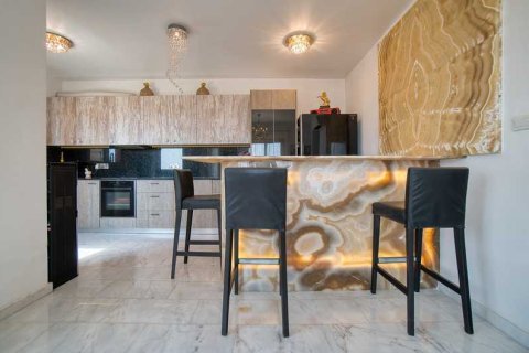 4 bedrooms Villa in Chloraka, Cyprus No. 30824 5