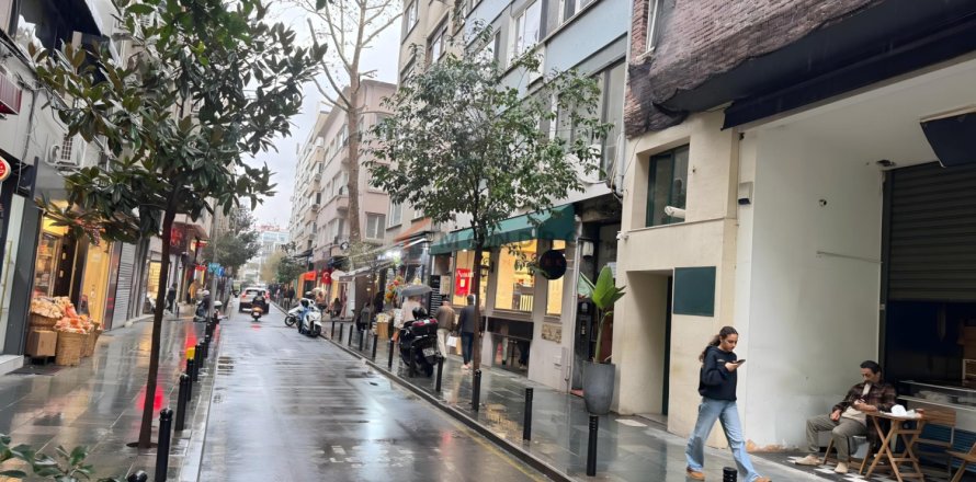 2 bedrooms Apartment in Sisli, Turkey No. 121294