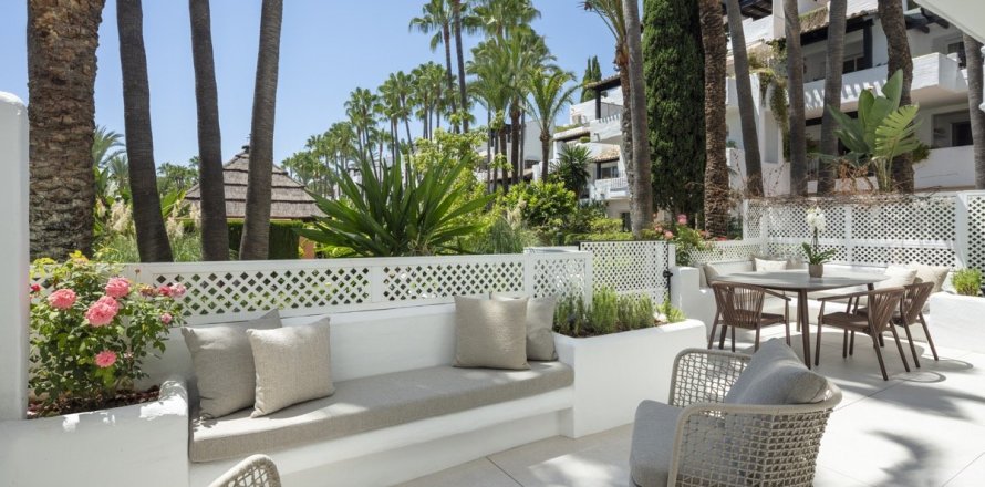 3 bedrooms Warehouse in Tan Xuan, Vietnam No. 110900