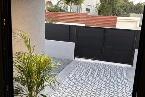 Дом с 3 спальнями в Эпископи, Кипр №101660 2