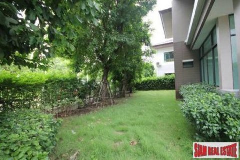 4 bedrooms Villa in Bangkok, Thailand No. 95735 5