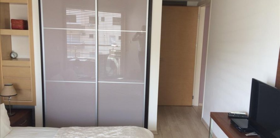 2 bedrooms Apartment in Limassol, Cyprus No. 106181