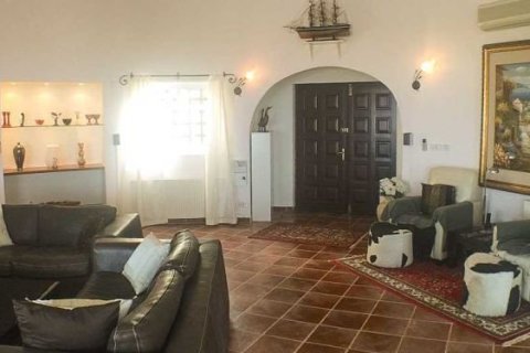 3 bedrooms House in Tala, Cyprus No. 37347 6