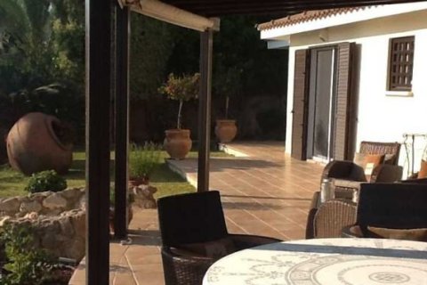 3 bedrooms House in Tala, Cyprus No. 37347 4