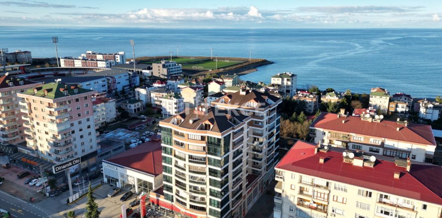 5 bedrooms Apartment in Akcaabat, Turkey No. 121436