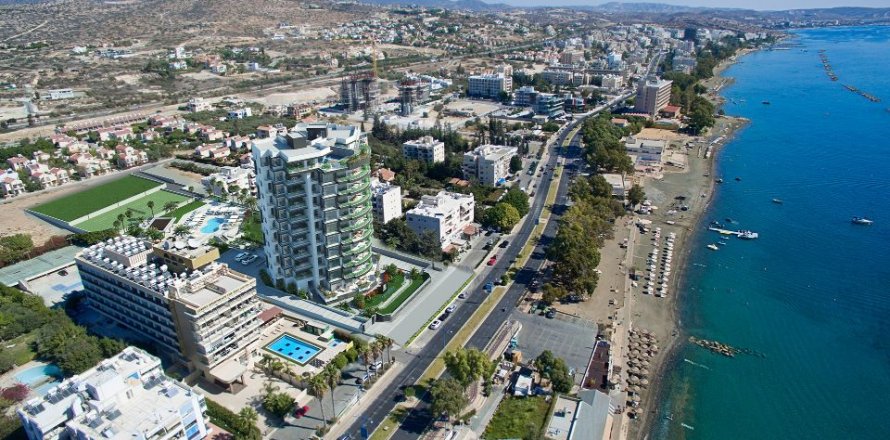 2 bedrooms Apartment in Limassol, Cyprus No. 37616