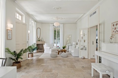 4 bedrooms House in Antibes, France No. 67953 5