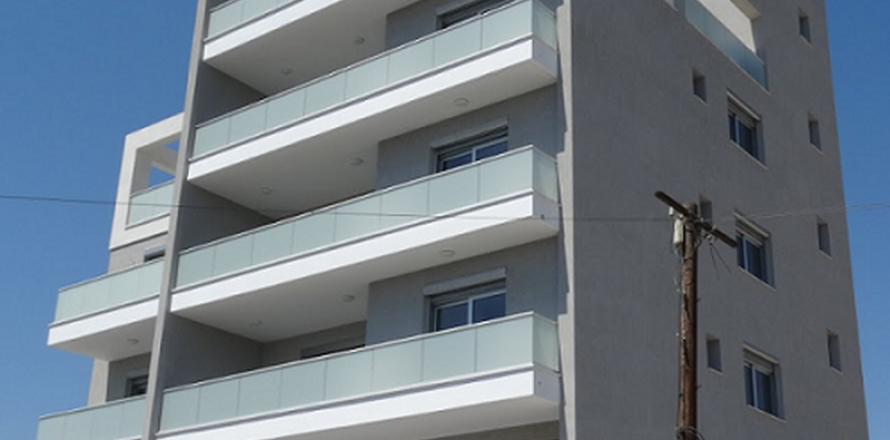 Пентхаус с 2 спальнями в Лимассол, Кипр №32828