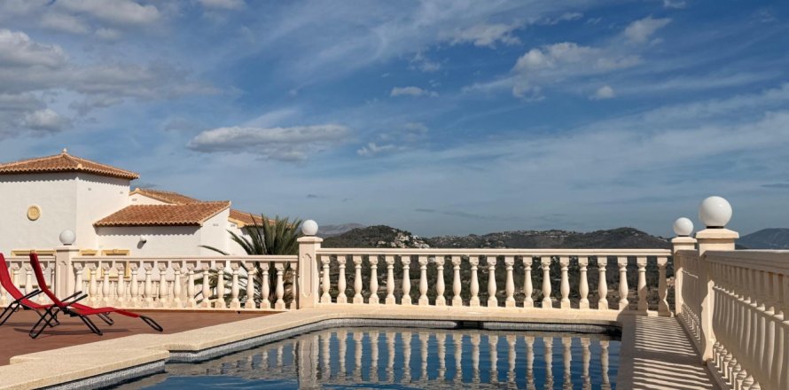 Studio Villa in Nam Ma, Vietnam No. 113177