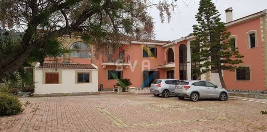 5 dormitorios House en Prastio Kellakíou, Cyprus No. 82090