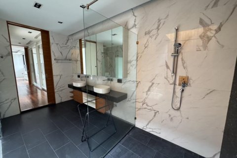 4 bedrooms House in Bangkok, Thailand No. 96431 18