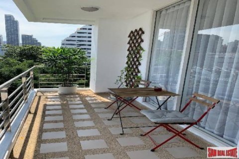 3 bedrooms Apartment in Bangkok, Thailand No. 98126 12
