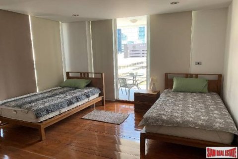 3 bedrooms Apartment in Bangkok, Thailand No. 98126 19