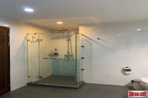 3 bedrooms Apartment in Bangkok, Thailand No. 98126 24