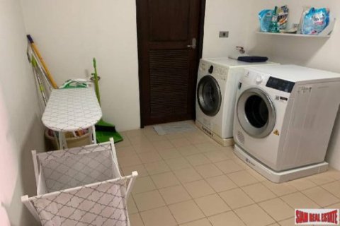 3 bedrooms Apartment in Bangkok, Thailand No. 98126 14