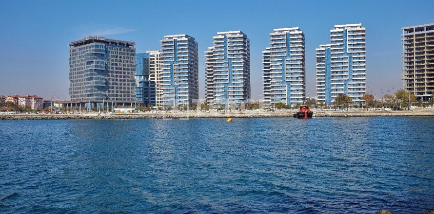 5 bedrooms Apartment in Istanbul, Turkey No. 11202