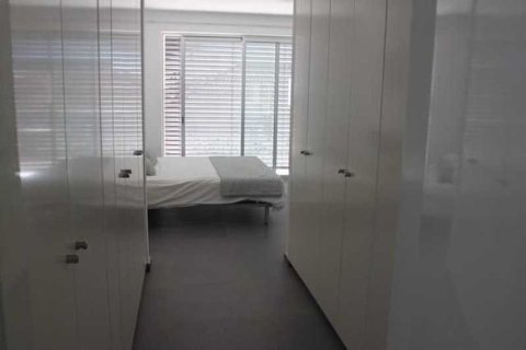 5 bedrooms Villa in Limassol, Cyprus No. 100762 9